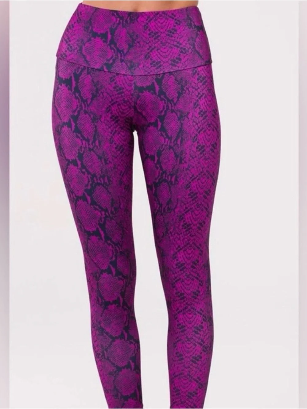 NWT Alo Yoga Viper High-Rise Snakeskin Leggings Purple Pop Size S